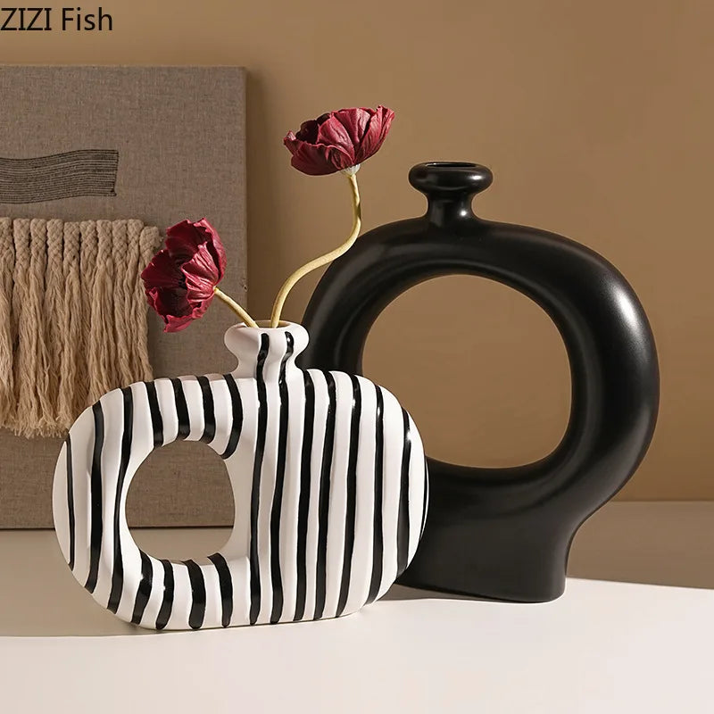 Vase en céramique à rayures zébrées, décoration moderne pour fleurs artificielles, bureau ou pièce design - Décoration intérieure