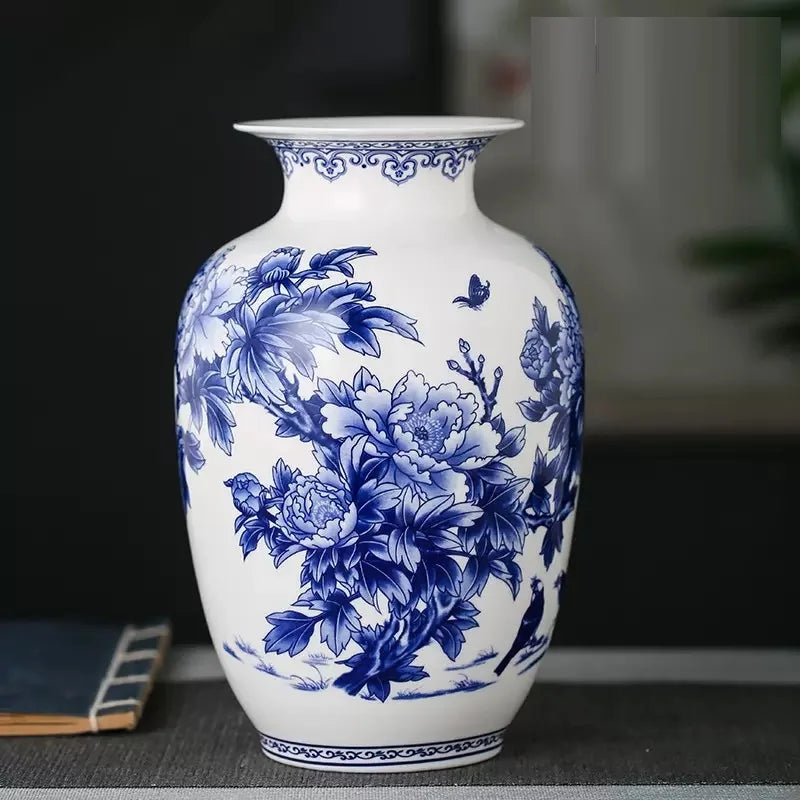 Vase en porcelaine bleu et blanc de Jingdezhen, décoré de pivoines - Décoration intérieure