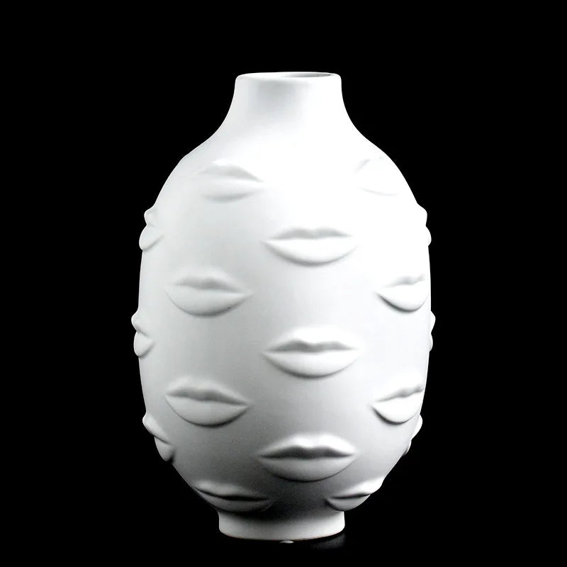 Vase en poterie blanche en relief 3D - Décoration intérieure